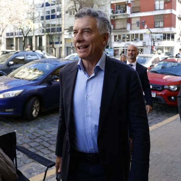 Mauricio Macri le pidió a los diputados del PRO que voten la remoción de Adorni