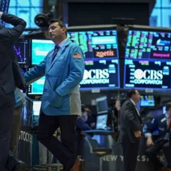 Acciones y bonos argentinos a la baja mientras el riesgo país escala a los 623 puntos básicos