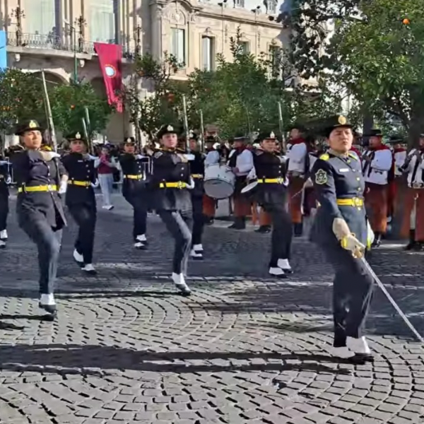 La ciudad de Salta conmemoró el 210° aniversario de la Declaración de la Independencia Argentina