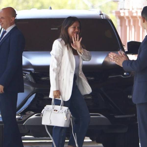 Petovello echó a su jefe de Gabinete por los créditos del Nación y expuso a Caputo y Adorni