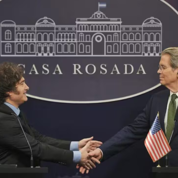 El secretario del Tesoro de EE.UU. volvió a apoyar a Milei: sus reformas son “un éxito fantástico”