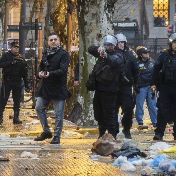Monteoliva defendió al policía de civil que disparó en la marcha: 