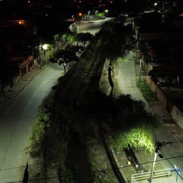 Más seguridad urbana: En villa San Antonio reemplazaron las luminarias halógenas por luces LED