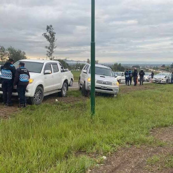 Casi todos los días hay choques en cadena en Circunvalación Oeste: Hoy 5 vehículos colisionaron a la altura de La Almudena