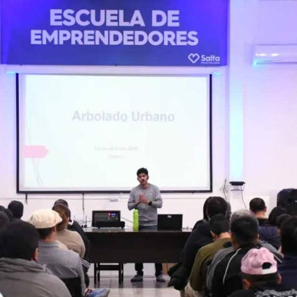 Con 400 participantes se realizó el 4to Curso de Podadores de la ciudad