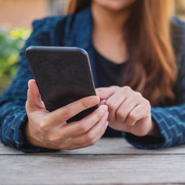 La conoció a través de Tinder: Fué imputado un hombre que amenazó a una salteña con difundir fotos íntimas para extorsionarla