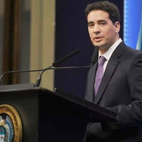 El Gobierno confirmó que Adorni mantiene custodia oficial: 