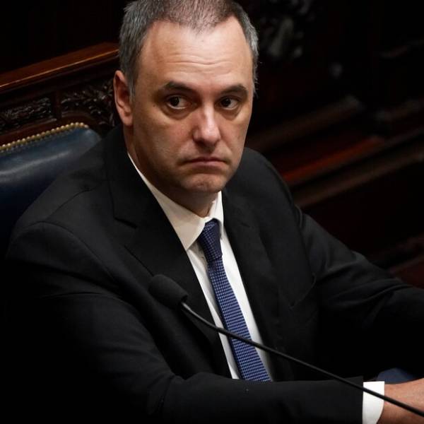 El caso Adorni se reactiva: la fiscalía requirió que el exfuncionario justifique sus bienes en 15 días