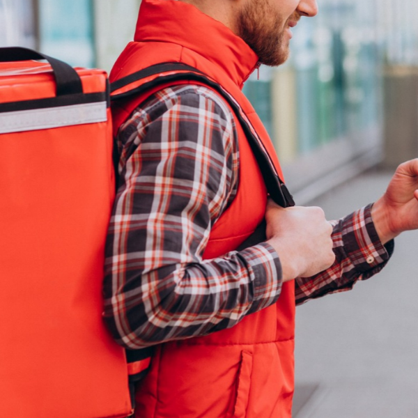 Crisis del delivery: Sobran repartidores, faltan pedidos y crece la alerta por 