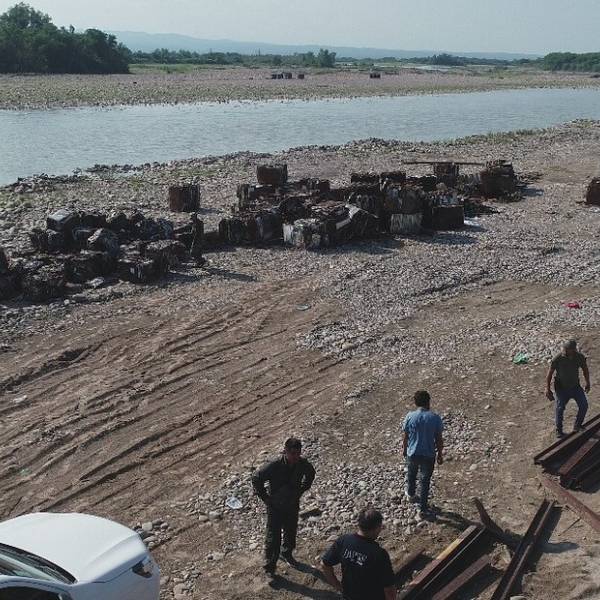 Aseguran que los rieles robados al ferrocarril Belgrano pasaron por finca Carina hacia Bolivia