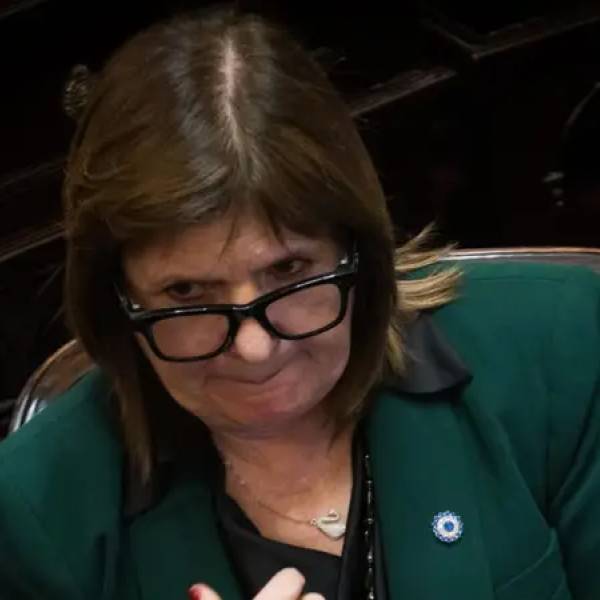 Bullrich culpó a Adorni por el fracaso de Ley de Tierras: 