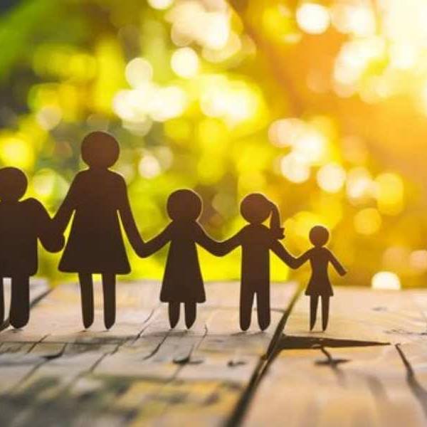 Convocatoria abierta para adopción : 52 niños, niñas y adolescentes buscan el amor de un hogar definitivo