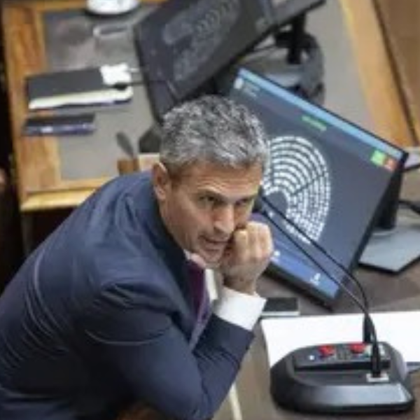 Martín Menem descartó ayuda por el cierre de Fate: 