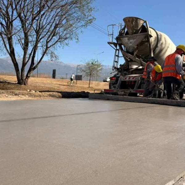 Plan Vial Zona Norte: inició el hormigonado en la colectora de avda. Bolivia