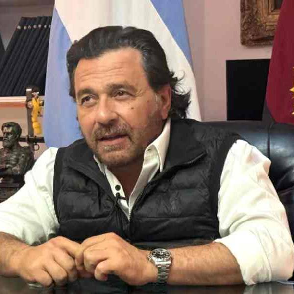 Gustavo Sáenz: “Podemos dialogar, pero no ser serviles y sirvientes”