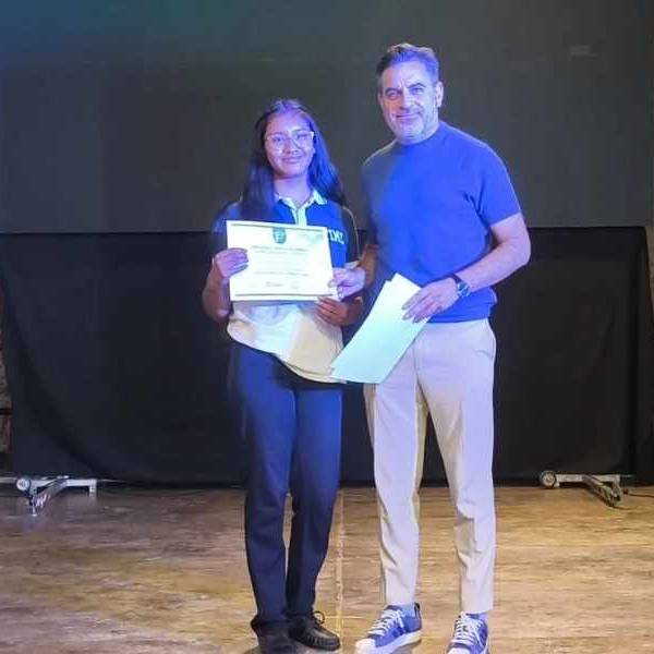 La Municipalidad acompañó el homenaje a alumnos destacados