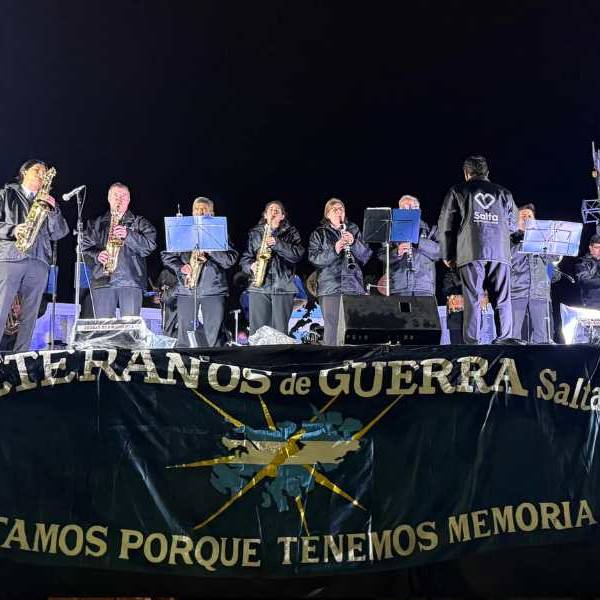 Homenaje y emoción en la Vigilia Patriótica del Campo de la Cruz