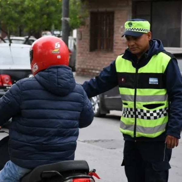 Por falta de cascos secuestraron 45 motos en un nuevo megaoperativo de tránsito en la ciudad de Salta