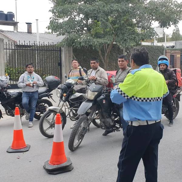 En el estacionamiento del estadio Padre Martearena la Municipalidad y Pronto Motos brindarán una capacitación para riders
