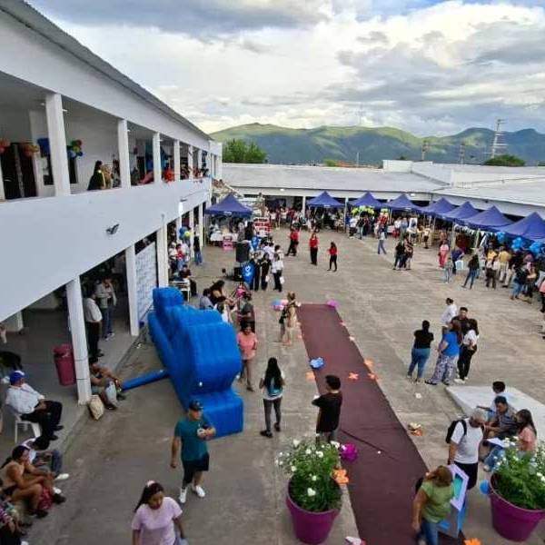 La Escuela de Emprendedores invita a los vecinos a la “Expo Alumnos”: 