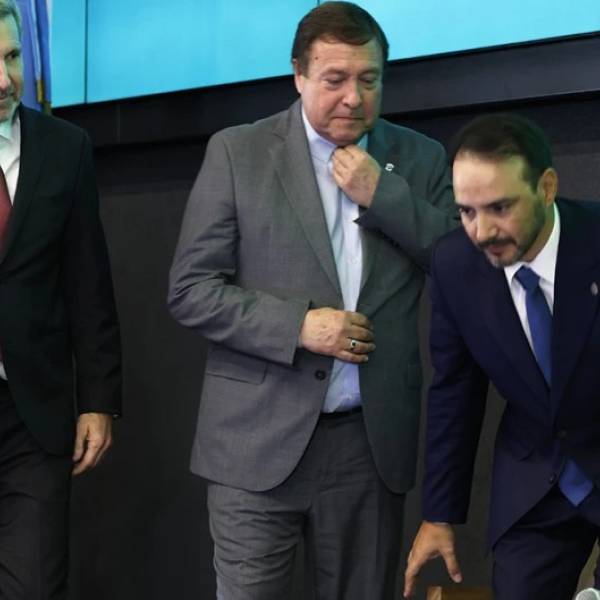 Más ajuste porque los números no cierran: Javier Milei recortó fondos para obras clave en las provincias aliadas