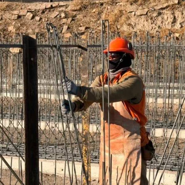 El municipio de Salta avanza con la construcción de las vigas del nuevo puente de Santa Lucía