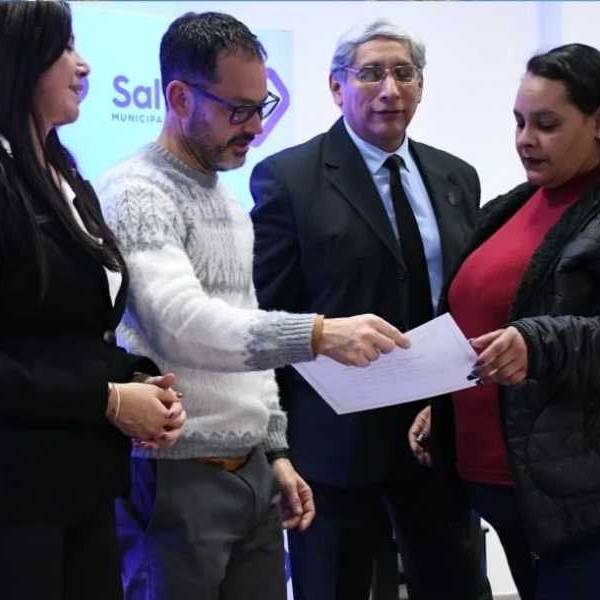 Más de 300 salteños recibieron sus certificados tras capacitarse en idiomas