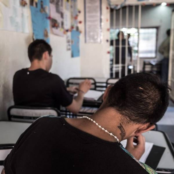 Un adolescente salteño pidió no acceder a la prisión domiciliaria para seguir estudiando donde está detenido