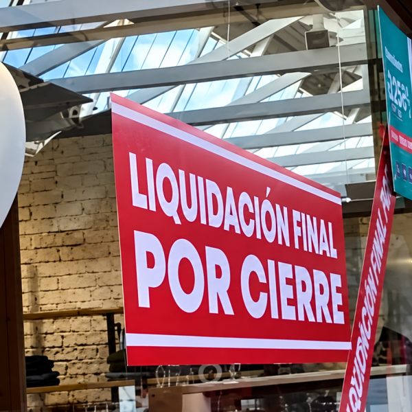 Dato alarmante: El comercio salteño perdió 1.165 puestos de trabajo registrados en el último año