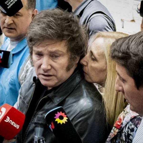 ¿Abriendo el paraguas?  Polémica porque el nuevo Código Penal del Ministro de Justicia de Milei reduce las penas a la corrupción