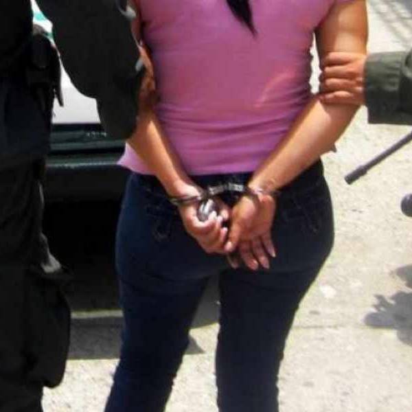 Barrio Ceferino: Usaba una panchería como pantalla para vender pasta base. Fue detenida con más de 4.700 dosis