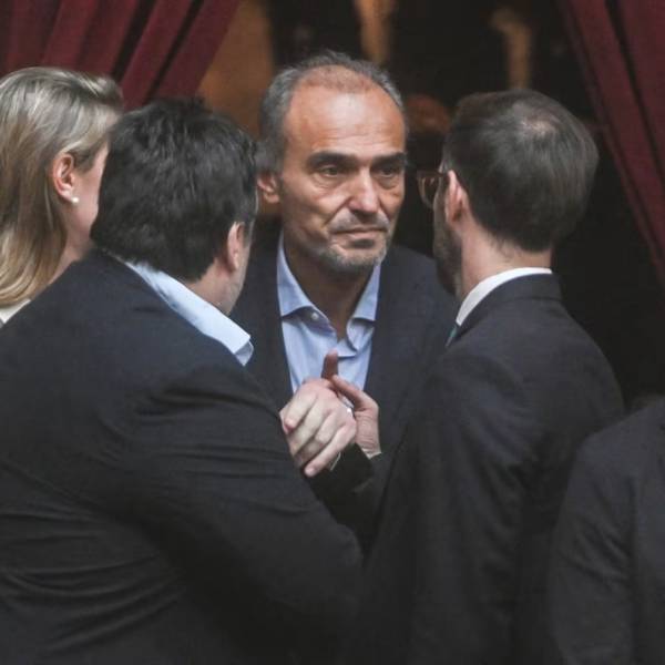 Mientras el escándalo de las coimas crece el Gobierno busca  blindar  a “Lule” Menem