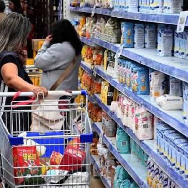 Consultoras estiman que la inflación de septiembre supera el 2% por primera vez desde abril, en medio de la tensión cambiaria
