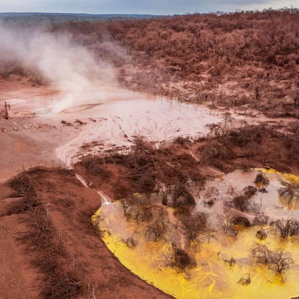 Greenpeace alerta sobre la grave contaminación de 20 hectáreas que está causando el pozo petrolero abandonado en el norte de Salta