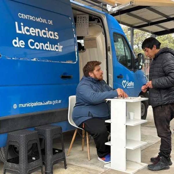 El Móvil de Licencias de Conducir de la Municipalidad acerca sus servicios a San Benito y Sanidad