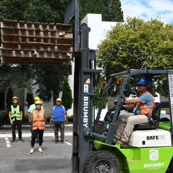 Más salteños avanzan con sus prácticas para ser operador de autoelevadores