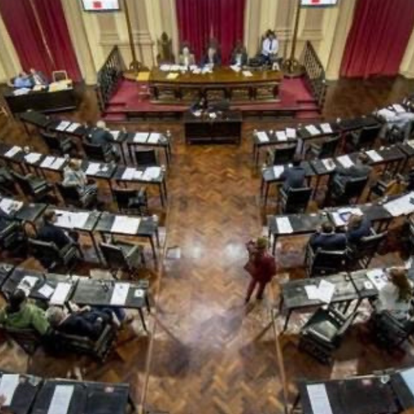 El Senado aprobó por unanimidad el proyecto del Gobernador Saénz para realizar el narcotest obligatorio a funcionarios