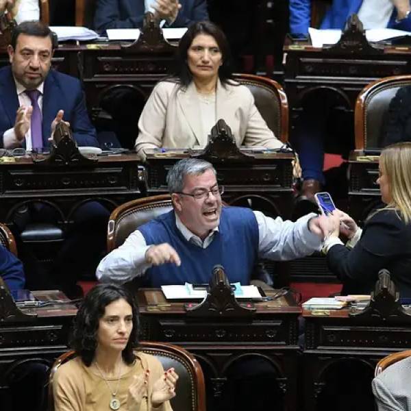 La oposición busca los votos para tratar antes de fin de año un proyecto que aborde y alivie la situación de los morosos