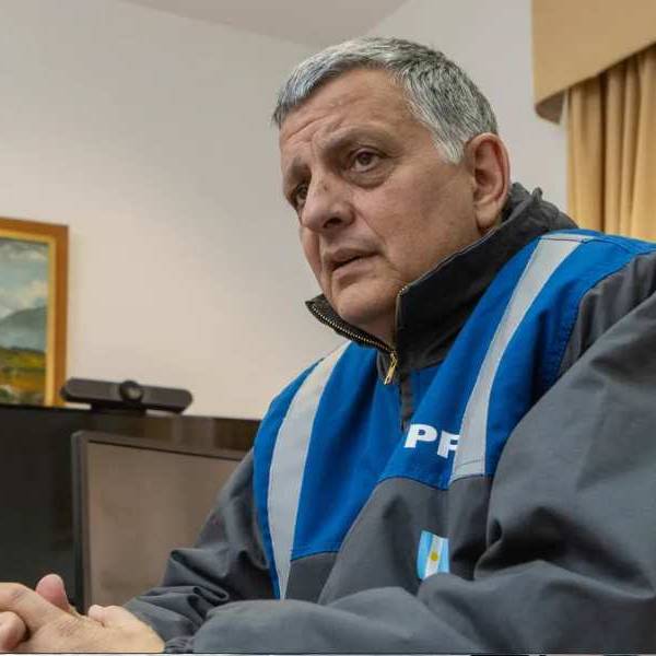 El presidente de YPF, Horacio Marín, dijo que la empresa no planea reducir el precio de los combustibles