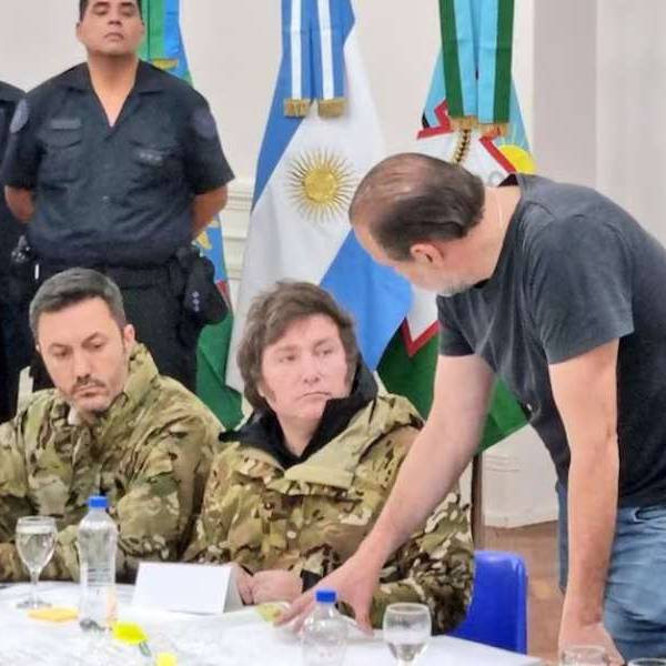 Bahienses enojados con Milei: Vetó la ley que creaba un fondo de $200.000 millones para la reconstrucción de Bahía Blanca