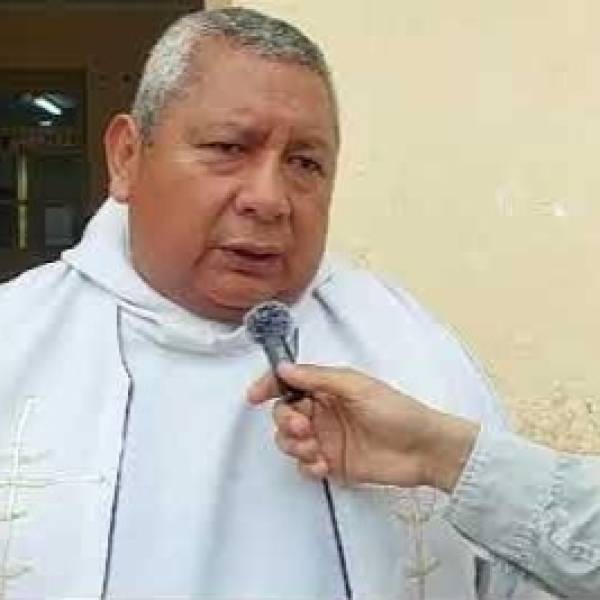 ​La valiente misión de un cura en Salta: Rescatar jóvenes de las drogas a costa de su propia vida