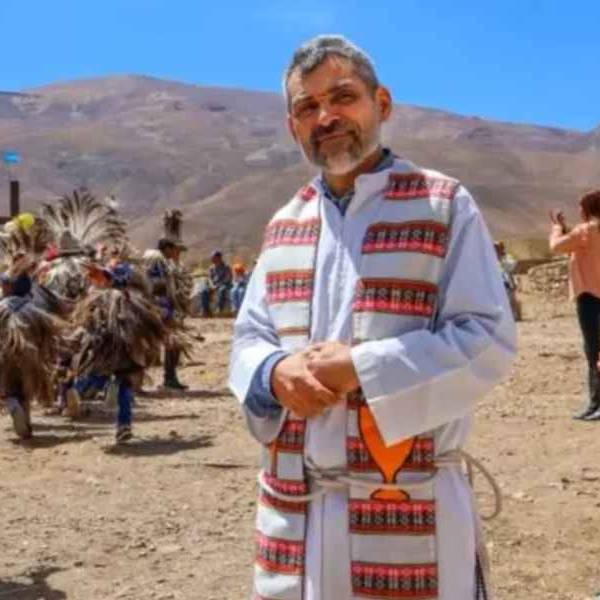 Cuesta del Obispo: La camioneta donde viajaba el sacerdote Walter Medina cayó 30 metros al vacío y se salvó de milagro