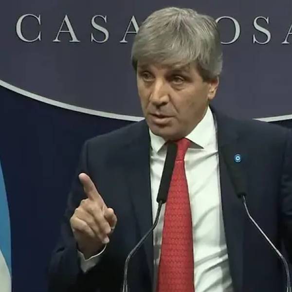 Como con las rutas, Caputo también desvió US$ 400 millones que eran para los trenes para mantener el superávit