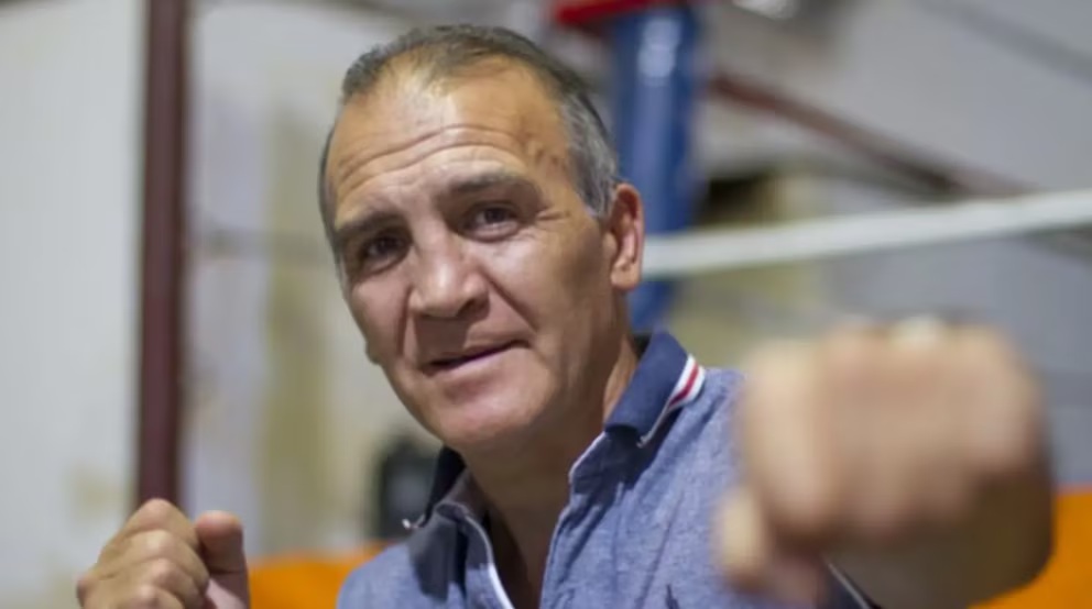 Golpearon brutalmente hasta desmayarlo  a un ex boxeador salteño tras una pelea de tránsito