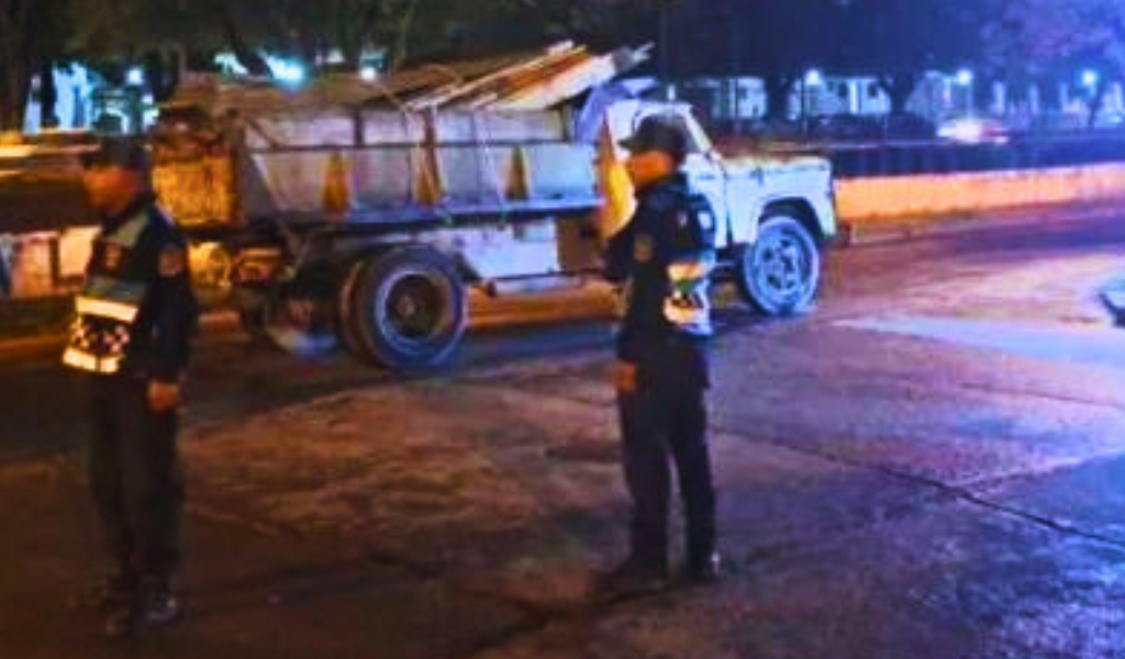 Ciudad de Salta: Imputaron al conductor del camión desde donde cayó un trabajador que murió por el golpe