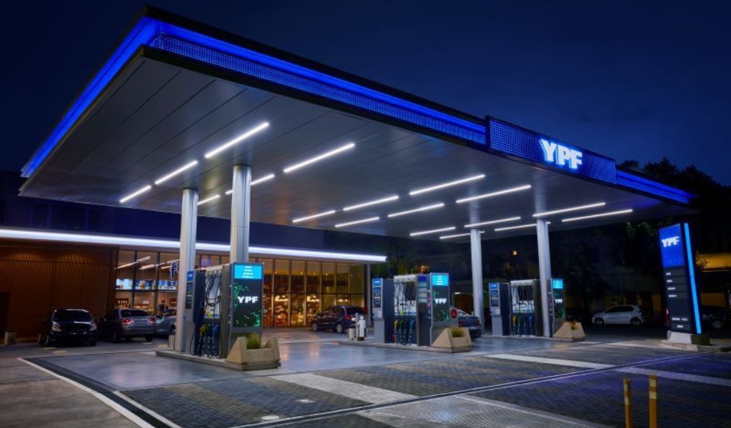 YPF baja los precios de los combustibles esta noche