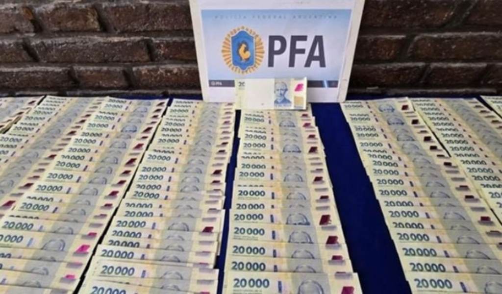 Alerta: Secuestran $19 millones en billetes falsos de $20.000