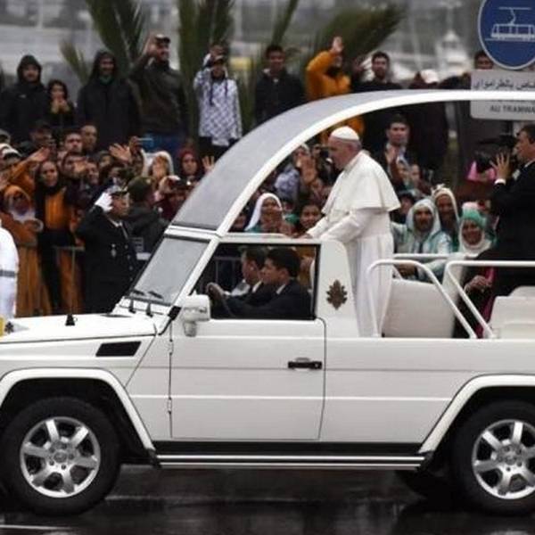 Uno de los últimos deseos de Francisco: El papamóvil será donado como una clínica móvil para los chicos de Gaza