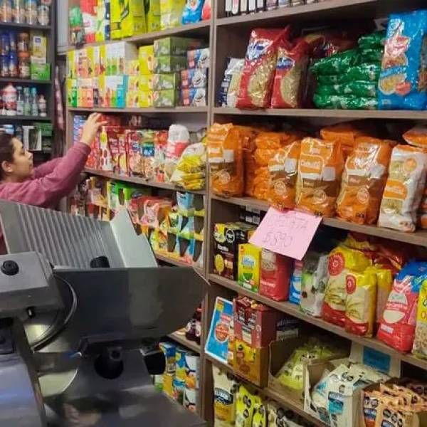 Almaceneros advierten por la baja en las ventas en Pascuas